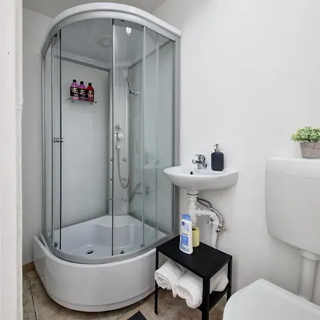 Apartament Bg Kaldy Gyula Studio's *