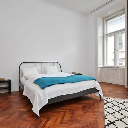 Bg Kaldy Gyula Studio's Apartament *